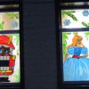 Сказки на библиотечных окнах
